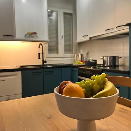 Homevision - Galerius Arch - Center Apartment